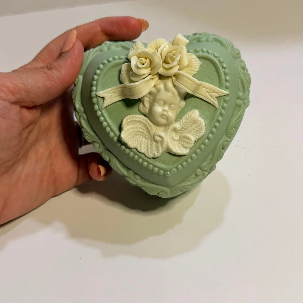 N/A heart shaped